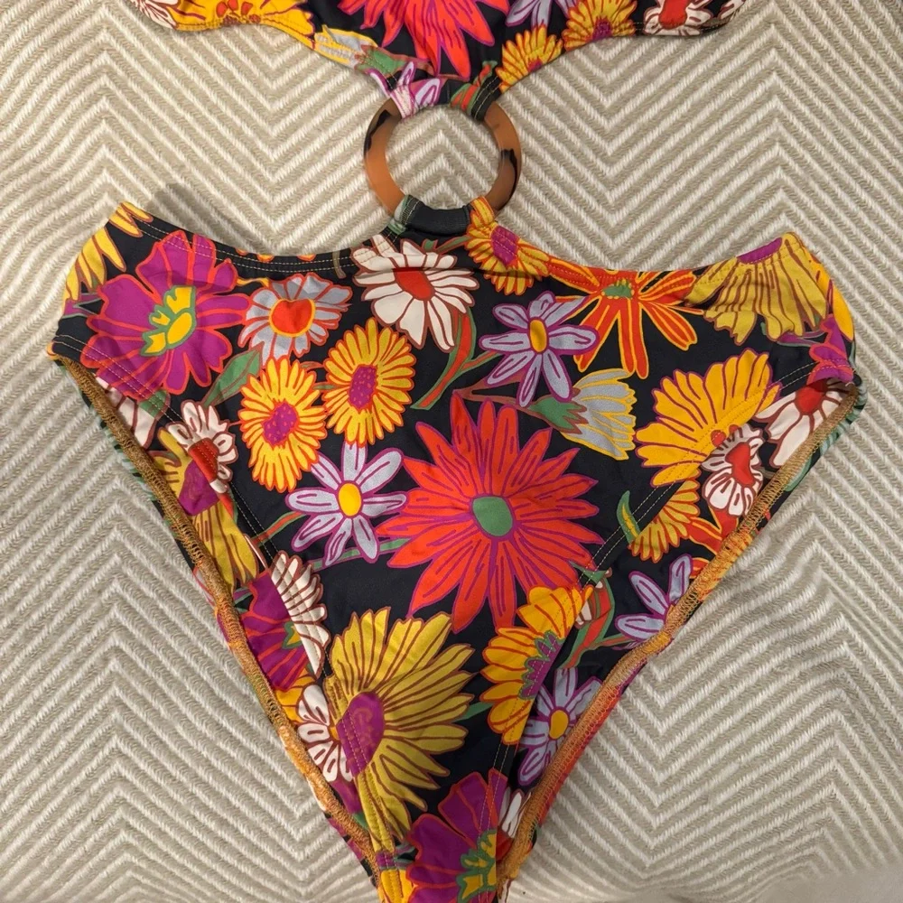 Montce Retro Floral Cutout One Piece Swimsuit - Picture 3 of 5